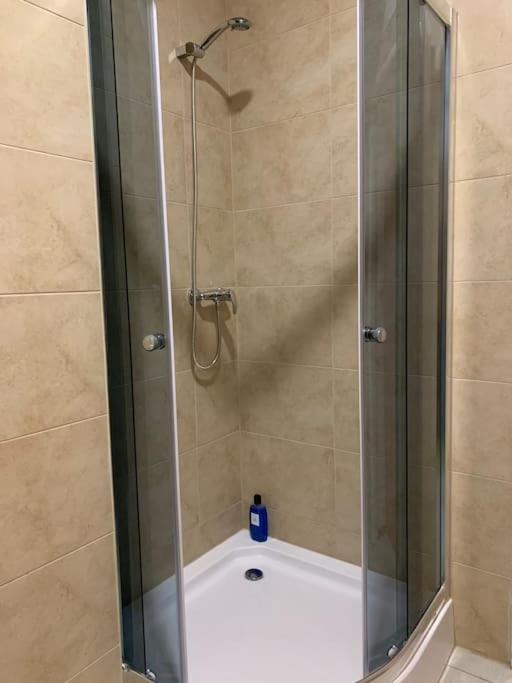 Modern & Cozy Apartment Near Hockey & Football Arena Μπρατισλάβα Εξωτερικό φωτογραφία